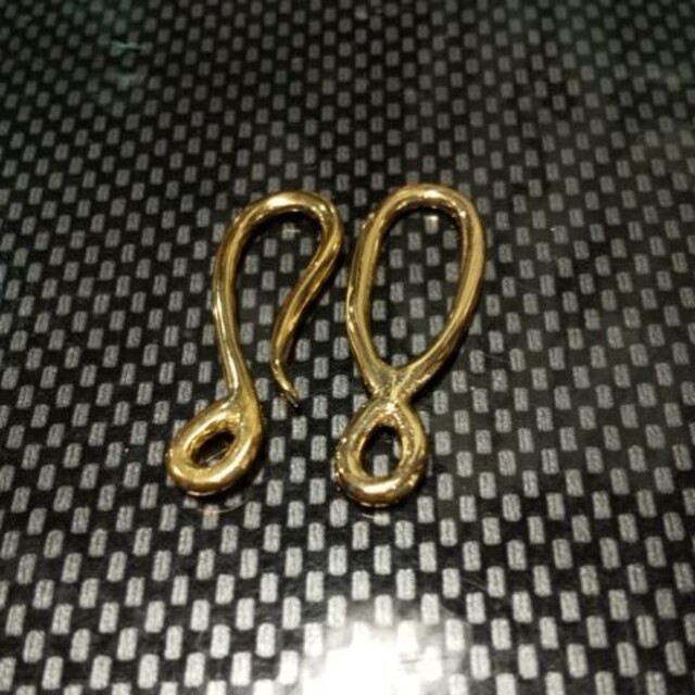 真鍮,オールドフック,細角,太角チェーン,銀無垢ビーズネックレス,エンドパーツの通販 by クロボン's shop|ラクマ 真鍮,オールドフック,細角,太角チェーン,銀無垢ビーズネックレス,エンドパーツの通販 by クロボン's shop|ラクマ