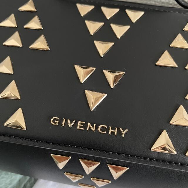 GIVENCHY 2way - whirledpies.com