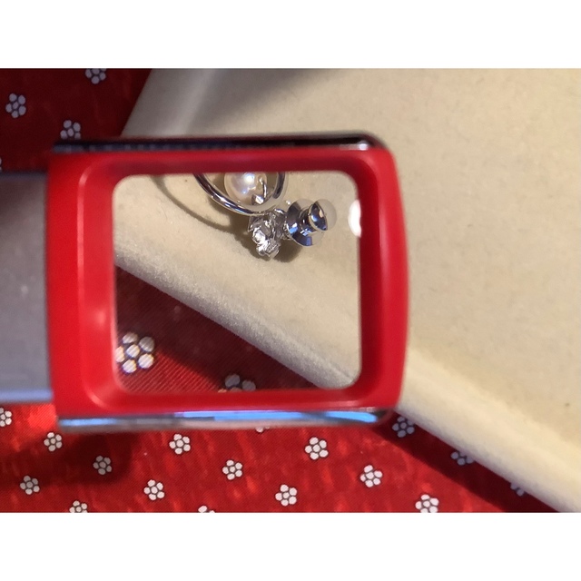TASAKI(タサキ)の✨新品未使用美品✨TASAKI 真珠あこやパールのメガネかけ付きピンバッジ レディースのアクセサリー(ブローチ/コサージュ)の商品写真