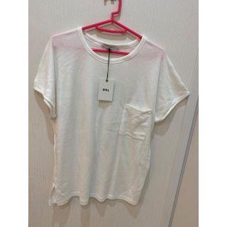 グレイル(GRL)のGRL  ポケット付きTシャツ　ホワイト　新品(Tシャツ(半袖/袖なし))