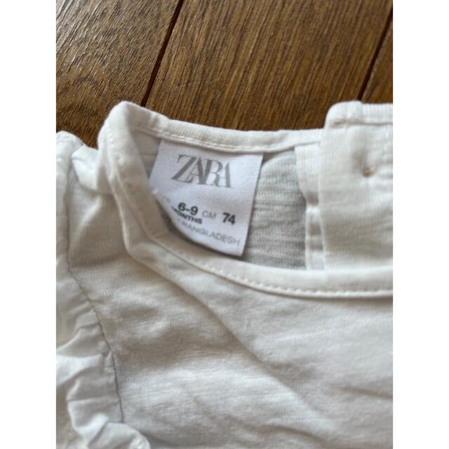 ZARA KIDS(ザラキッズ)のZARA フリルトップス　74cm キッズ/ベビー/マタニティのベビー服(~85cm)(シャツ/カットソー)の商品写真