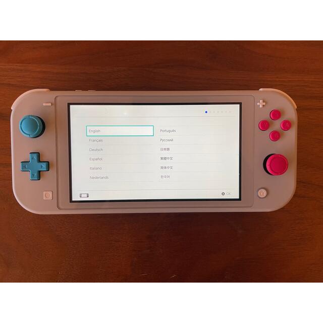 Nintendo Switch(ニンテンドースイッチ)のNintendo Switch Lite ザシアン・ザマゼンタ エンタメ/ホビーのゲームソフト/ゲーム機本体(家庭用ゲーム機本体)の商品写真