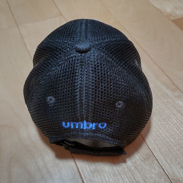 UMBRO(アンブロ)のMANMARU様専用　アンブロ　帽子　55cm　56cm　57cm　サッカー キッズ/ベビー/マタニティのこども用ファッション小物(帽子)の商品写真