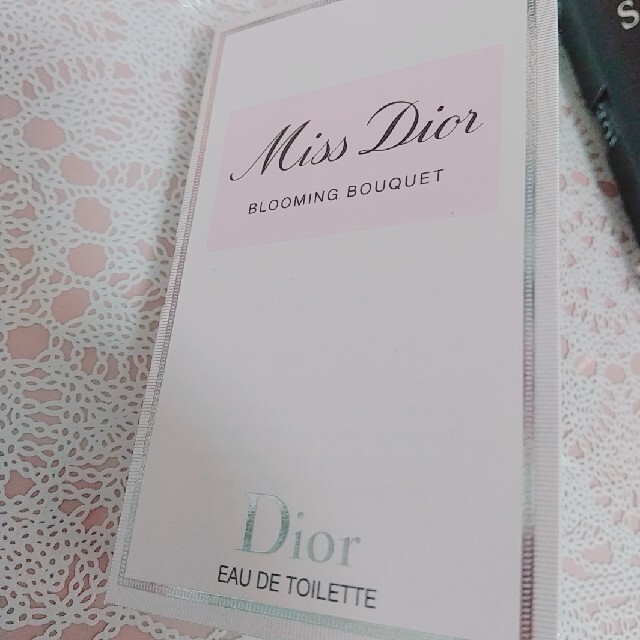 Christian Dior(クリスチャンディオール)のDior ブルーミングブーケ 香水サンプル コスメ/美容の香水(香水(女性用))の商品写真