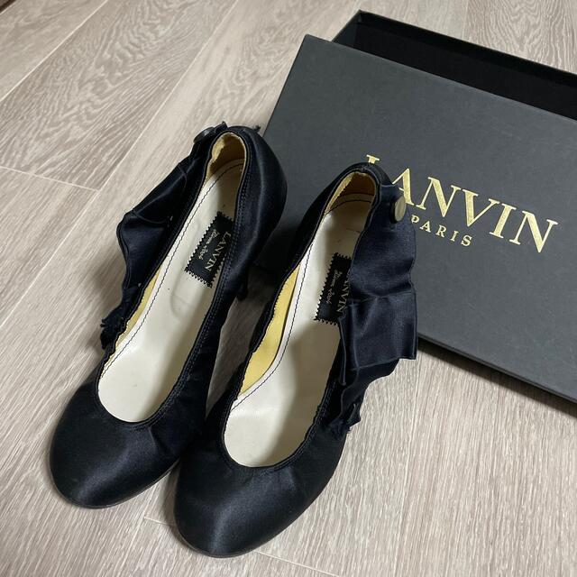 LANVIN(ランバン)のLANVIN ランバン サテンブラックパンプス レディースの靴/シューズ(ハイヒール/パンプス)の商品写真