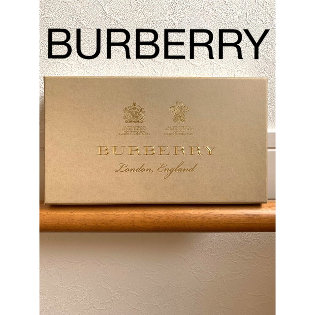 BURBERRY(バーバリー)のバーバリー　BURBERRY  空箱　イギリス本店購入　布袋付き♪ レディースのバッグ(ショップ袋)の商品写真