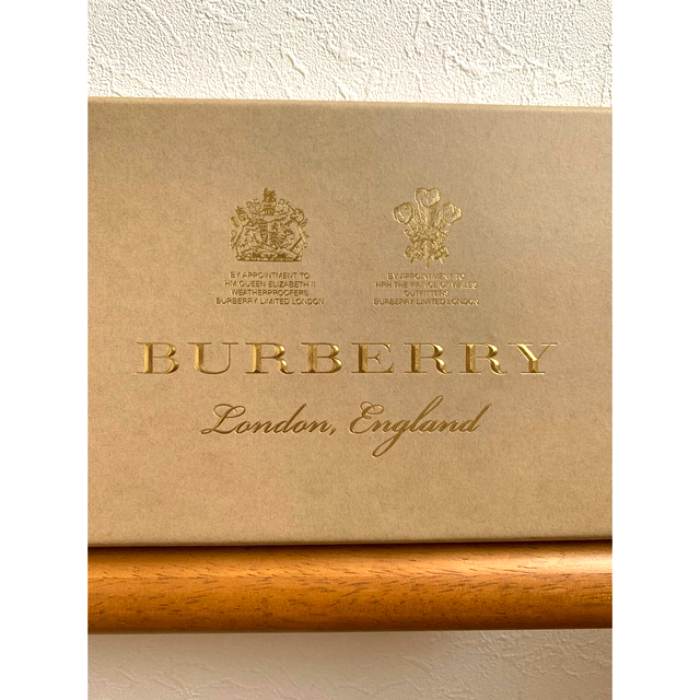 BURBERRY(バーバリー)のバーバリー　BURBERRY  空箱　イギリス本店購入　布袋付き♪ レディースのバッグ(ショップ袋)の商品写真