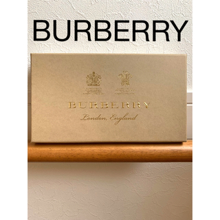 バーバリー(BURBERRY)のバーバリー　BURBERRY  空箱　イギリス本店購入　布袋付き♪(ショップ袋)
