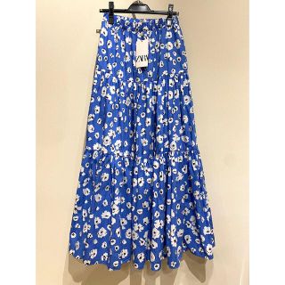 ザラ(ZARA)のタグ付き新品　ZARA ❤︎  花柄ティアードマキシスカード(ロングスカート)