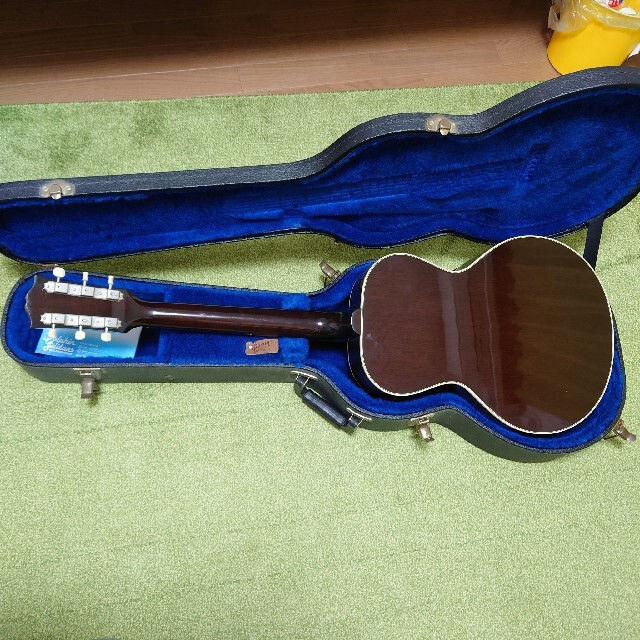 Gibson(ギブソン)のgibson ギブソン　arlo guthrie LG-2 3/4 楽器のギター(アコースティックギター)の商品写真