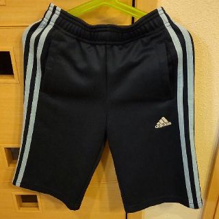 アディダス(adidas)のアディダス　紺色ハーフパンツ130(パンツ/スパッツ)