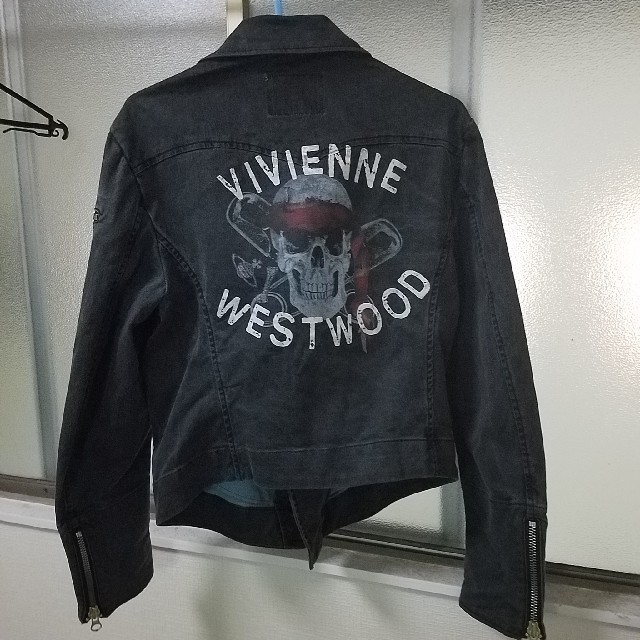 Vivienne Westwood(ヴィヴィアンウエストウッド)のヴィヴィアンウエストウッド ライダースジャケット メンズのジャケット/アウター(ライダースジャケット)の商品写真