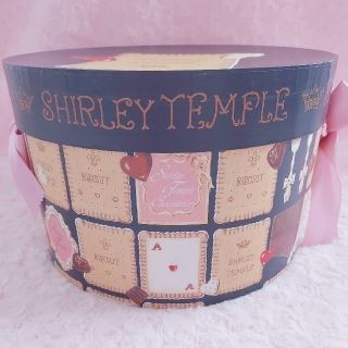 シャーリーテンプル(Shirley Temple)のシャーリーテンプル　京都三越伊勢丹限定ビスケット帽子箱　ネイビー新品(その他)