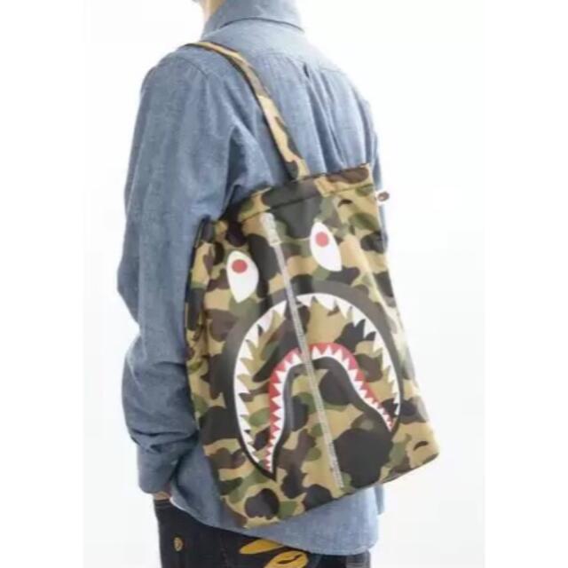 A BATHING APE(アベイシングエイプ)のBAPE◆A BATHING APE／シャーク◆トートバッグ◆付録品ノベルティ メンズのバッグ(バッグパック/リュック)の商品写真