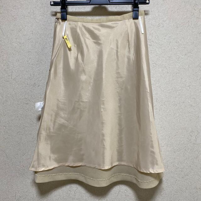 4℃(ヨンドシー)の4℃  Aラインスカート　アイボリー　日本製 レディースのスカート(ひざ丈スカート)の商品写真