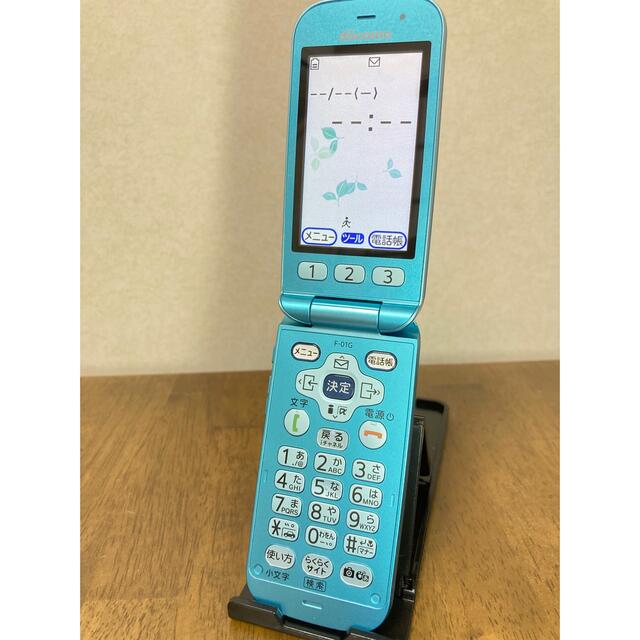 docomo F-01G らくらくホンベーシック4 防水　富士通　#2738