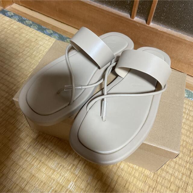 yumi×vivian コラボ サンダル ベージュ LL レディースの靴/シューズ(サンダル)の商品写真