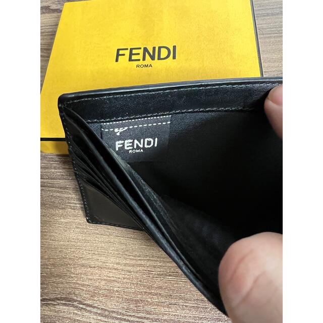 Fendi 二つ折り財布　本革　正規品 3