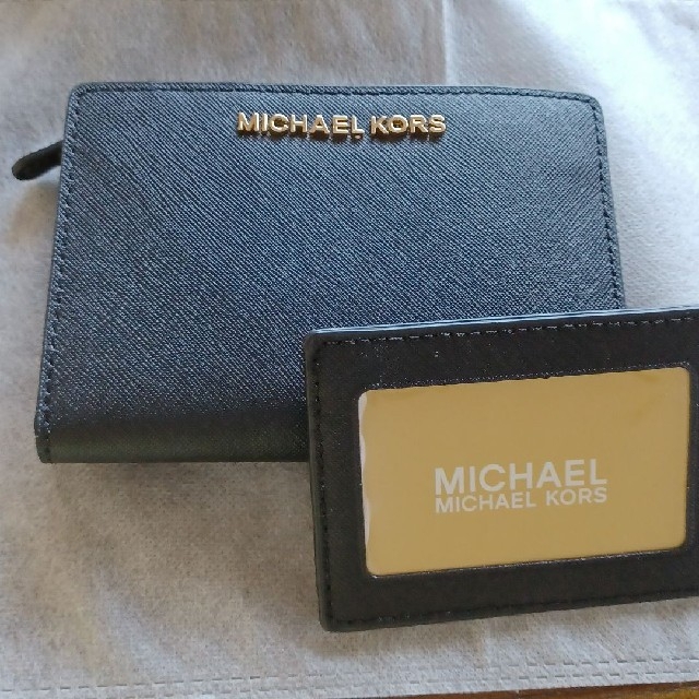 【新品】2点セット　MICHAEL KORS　財布　カードケース | フリマアプリ ラクマ