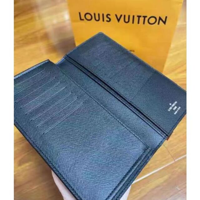 Louis Vuitton  BRAZZA