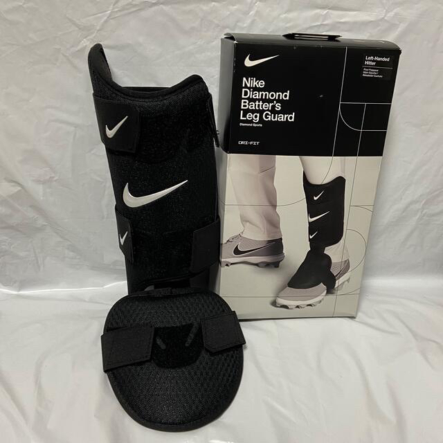 NIKE(ナイキ)の(新品)NIKE Diamond 右打者用レッグガード ブラック限定 スポーツ/アウトドアの野球(防具)の商品写真