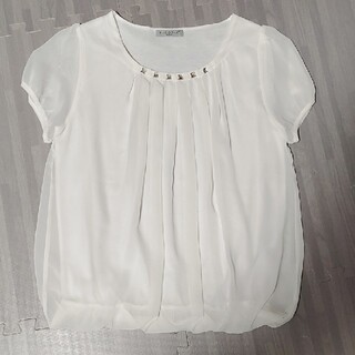 シマムラ(しまむら)のラインストーン付き白シャツ(Tシャツ(半袖/袖なし))