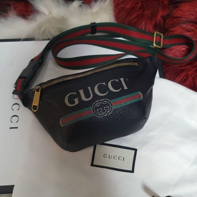 Gucci - GUCCI  ボディバッグ ロゴプリント スモール マルチカラー ブラック
