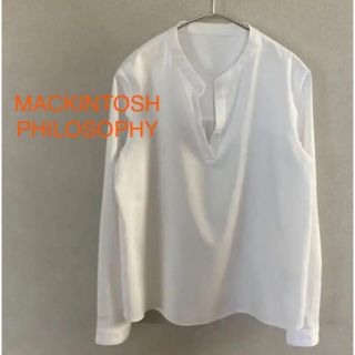 マッキントッシュフィロソフィー(MACKINTOSH PHILOSOPHY)の【美品】マッキントッシュ フィロソフィー バンドカラーブラウス 長袖 白  S(シャツ/ブラウス(長袖/七分))