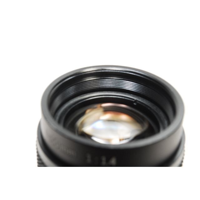 Panasonic(パナソニック)のパナソニック マイクロフォーサーズ Mマウント 50mm F1.4 単焦点レンズ スマホ/家電/カメラのカメラ(レンズ(単焦点))の商品写真