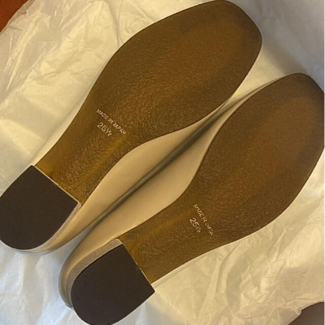 YOSUKE(ヨースケ)の新品✨25.5cm ヨースケ 本革 パンプス オークコンビ レディースの靴/シューズ(ハイヒール/パンプス)の商品写真