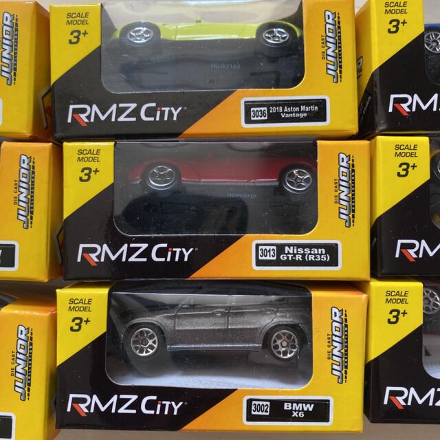 RMZ City ミニカー9台セット B エンタメ/ホビーのおもちゃ/ぬいぐるみ(ミニカー)の商品写真
