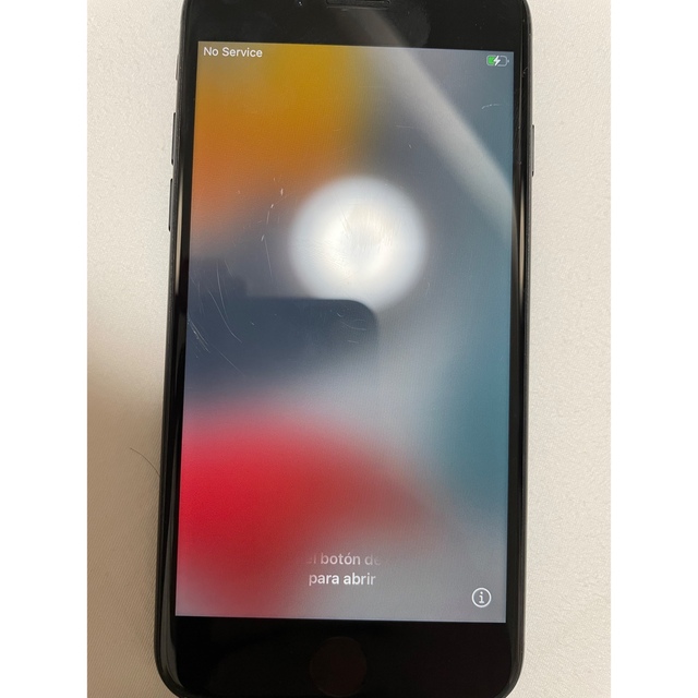 Apple(アップル)のiphone se2 black スマホ/家電/カメラのスマートフォン/携帯電話(スマートフォン本体)の商品写真