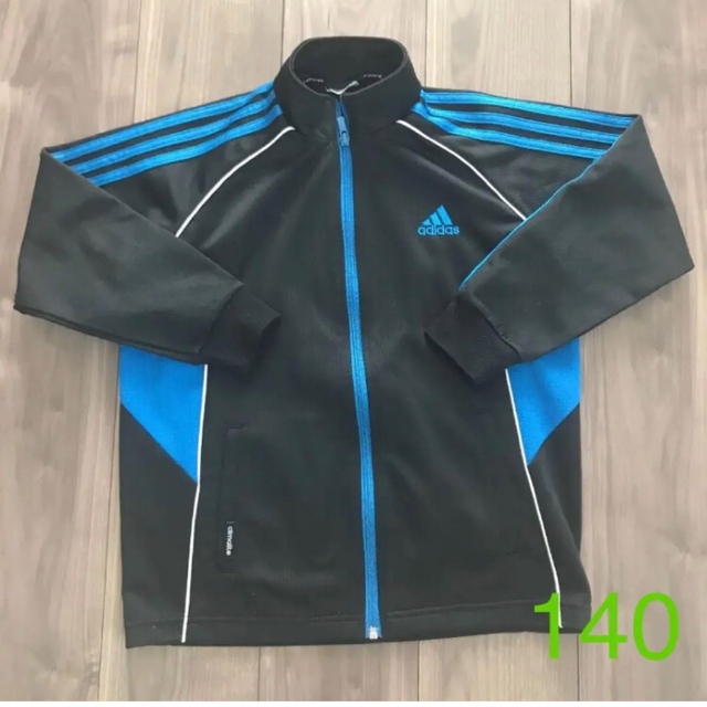 adidas(アディダス)のadidas アディダス ジャージ　上　140 キッズ/ベビー/マタニティのキッズ服男の子用(90cm~)(ジャケット/上着)の商品写真