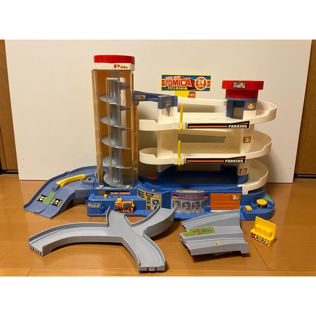 Takara Tomy - トミカ3点セット（ビル、峠、高速）