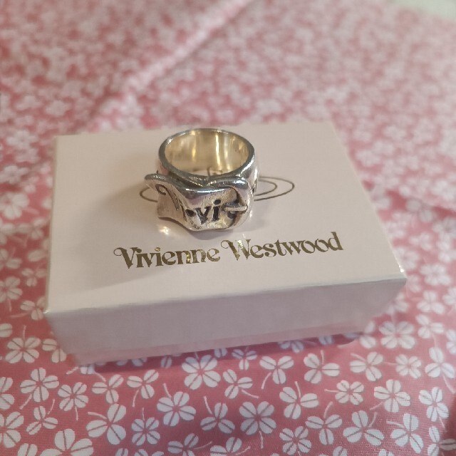 Vivienne Westwood(ヴィヴィアンウエストウッド)のヴィヴィアン ウエストウッド ☆シルバーリング レディースのアクセサリー(リング(指輪))の商品写真