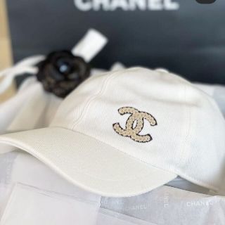 シャネル 白 キャップ(レディース)の通販 37点 | CHANELのレディースを シャネル 白 キャップ(レディース)の通販 37点 | CHANELのレディースを