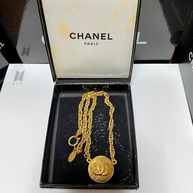 CHANEL(シャネル)のシャネル　ヴィンテージ　ネックレス　チョーカー　ゴールド　ココマーク　　 レディースのアクセサリー(ネックレス)の商品写真