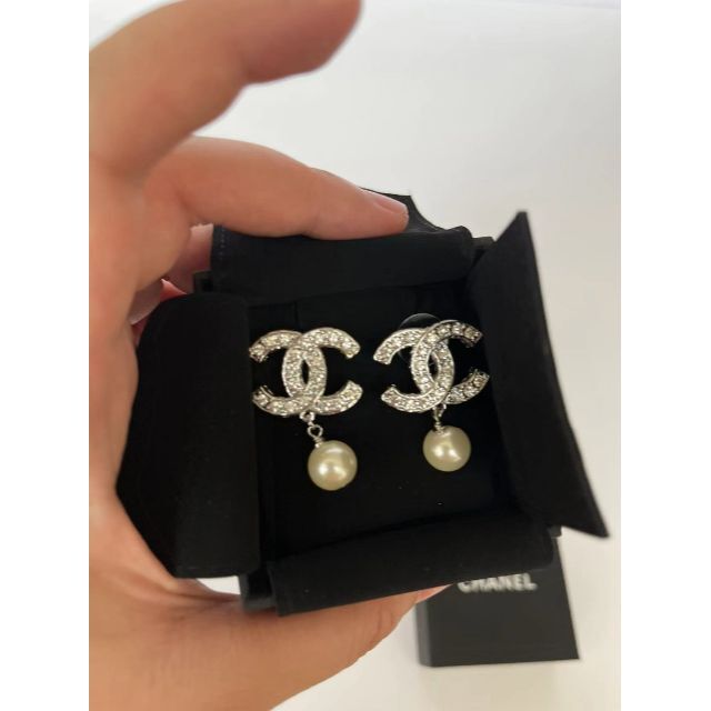 シャネル)A97958☆CCロゴ パール ピアス (CHANEL/ピアス) 34101391