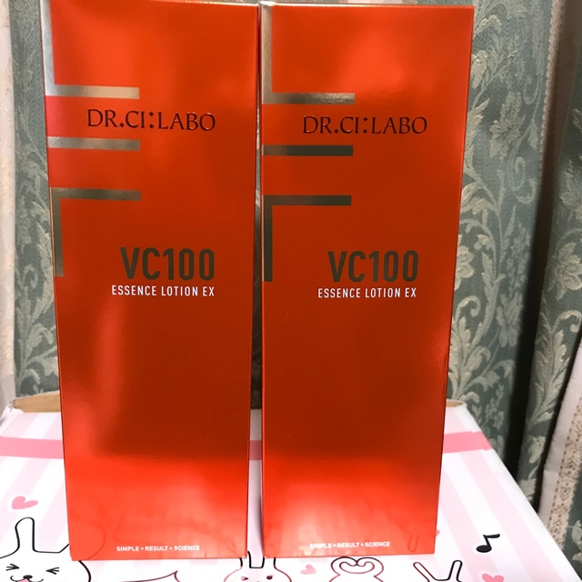 Dr.Ci Labo(ドクターシーラボ)のVC100エッセンスローションEX R 285mL ポンプタイプ 2本セット コスメ/美容のスキンケア/基礎化粧品(化粧水/ローション)の商品写真