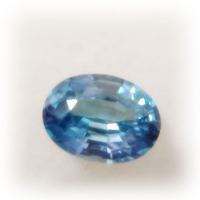 ブルージルコン 2.35ct ルースハンドメイド