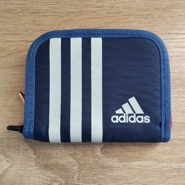 adidas(アディダス)のアディダス  財布  青 キッズ/ベビー/マタニティのこども用ファッション小物(財布)の商品写真