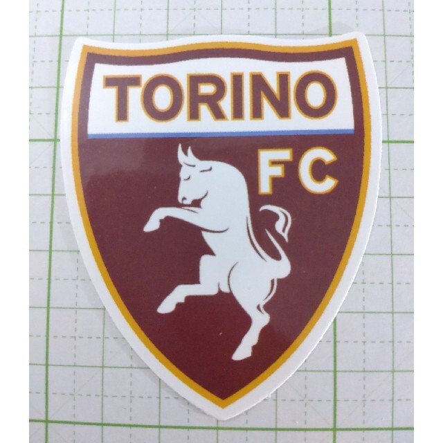 【26】トリノFC エンブレム 防水ステッカー サッカー フットボール セリエA スポーツ/アウトドアのサッカー/フットサル(記念品/関連グッズ)の商品写真
