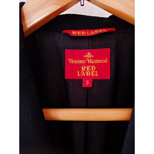 Vivienne Westwood(ヴィヴィアンウエストウッド)のヴィヴィアンウェストウッド　テーラードジャケット レディースのジャケット/アウター(テーラードジャケット)の商品写真
