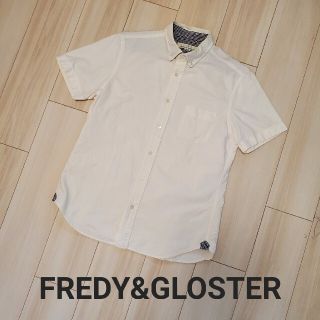 フレディアンドグロスター(FREDY & GLOSTER)の【フレディ＆グロスター】白シャツ／M／半袖シャツ／春夏／シンプル／ボタンダウン(シャツ)