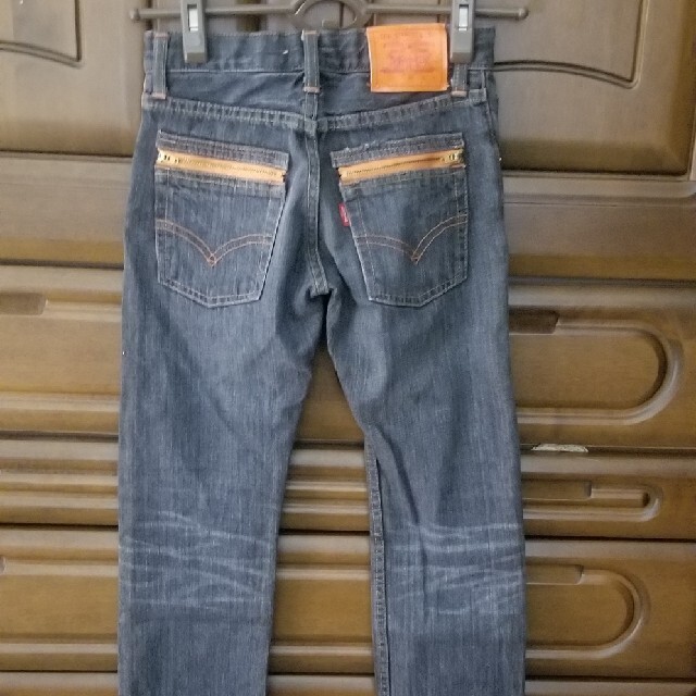 Levi's(リーバイス)のLEVI'S デニム140サイズ キッズ/ベビー/マタニティのキッズ服男の子用(90cm~)(パンツ/スパッツ)の商品写真