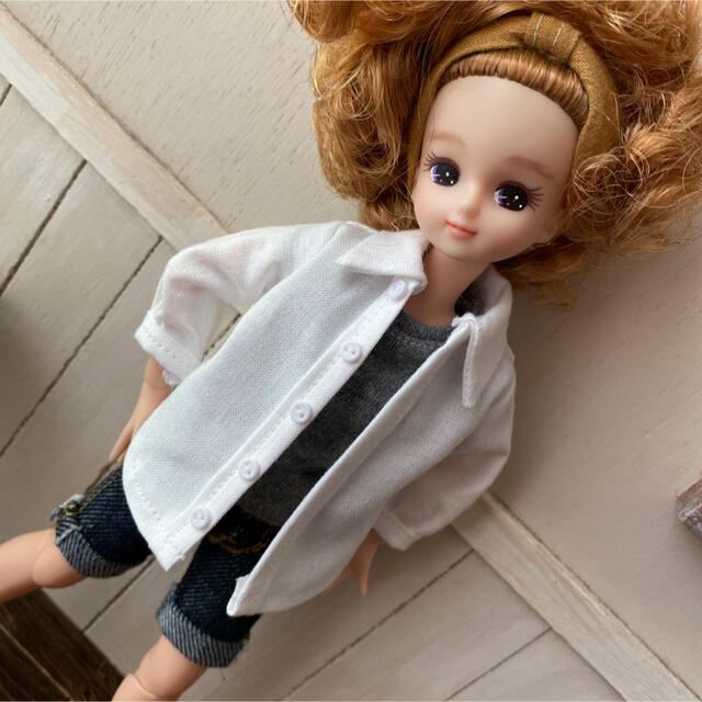 リカちゃん　洋服　White❤︎シャツ　白シャツ　ハンドメイドハンドメイド