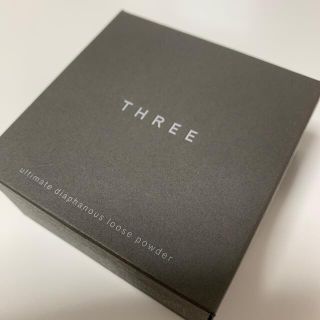 スリー(THREE)のTHREE アルティメイト ダイアフェネス ルースパウダー(フェイスパウダー)