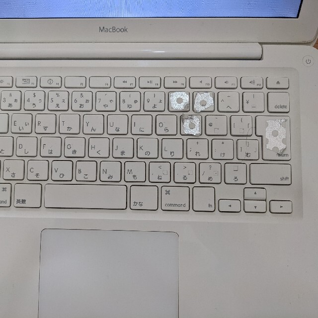 Apple(アップル)のMacBook13インチ2010年白カボ【ジャンク】＆AirMac（WiFi） スマホ/家電/カメラのPC/タブレット(ノートPC)の商品写真