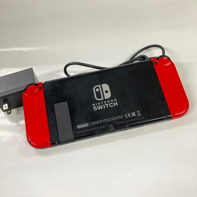 Nintendo Switch(ニンテンドースイッチ)の任天堂 Switch 旧型 ジョイコンマリオカラー 本体 中古品 エンタメ/ホビーのゲームソフト/ゲーム機本体(家庭用ゲーム機本体)の商品写真