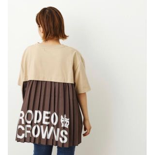 ロデオクラウンズワイドボウル(RODEO CROWNS WIDE BOWL)の♥️web限定 RODEO CROWNS バックプリーツトップスWL♥️(Tシャツ(半袖/袖なし))